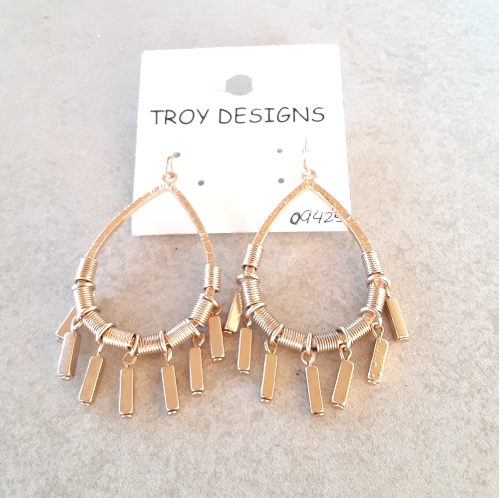 Teardrop Gold Wirewrapped Earrings